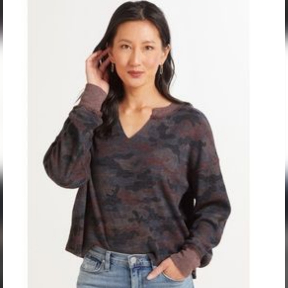 Michael Stars Camo Brown Ribbed Top Knit Sz. L Brown, Black, Gray, Est. Ptp 25"